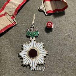 Former Japanese Army beautiful Medal WW? Imperial army antique military navy