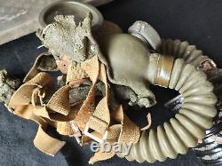 WW2 IMPERIAL JAPANESE ARMY SOLDIER and civilian Original Gas Mask Boxed-f0407