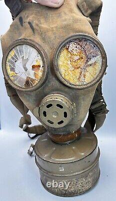 WWII IMPERIAL JAPANESE MILITARY GAS MASK 1940s ORIGINAL WITH CANISTER