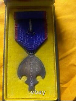 WWII Imperial Japanese 1935 Pu Yi China Last Emperor Japan Visit Medal with Box