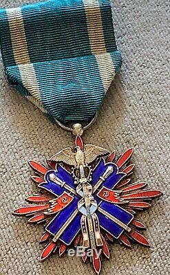 WWII Imperial Japanese Order of the Golden Kite 4th Or 5th Class Silver Medal