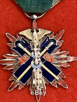 WWII Imperial Japanese Order of the Golden Kite 5th & 6th Class Silver Medals