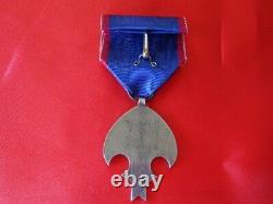 WWII Japanese Manchukuo Last Emperor 1935 Imperial Visit to Japan Medal Badge JP