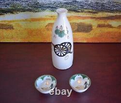 WWII WW2 Vintage Japanese Imperial Army Sake Bottle set with two sake cups