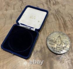World War II Imperial Japanese 1933 Manchurian Expo Commemorative Medal with Box