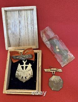 World war 2 original imperial japanese medal badge emblem set antique military